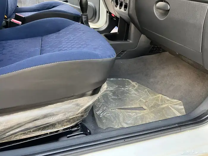 فان بيجو 2009 بضاعة عداد 5 الاف 30