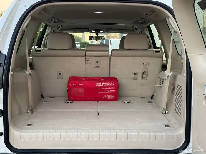 تويوتا برادو 2020 فل كامل VX 11