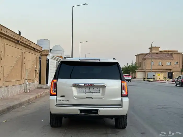 جي ام سي يوكن دينالي 2015 فل كامل نظيف للبيع 7