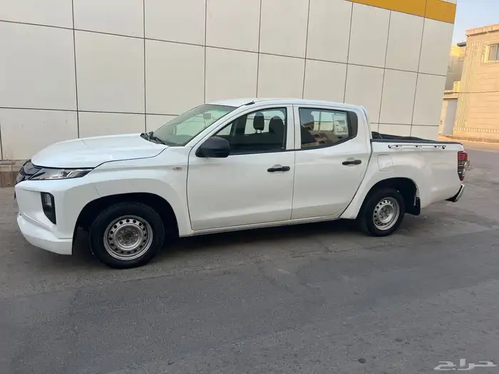 ميتسوبيشي L200 4