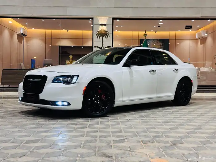 كرايسلر C300 فل كامل نظيف جد ا سعودي 2