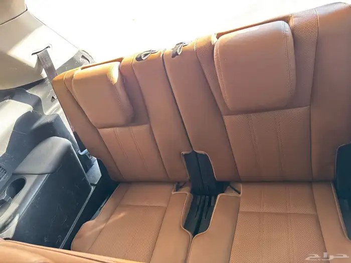 شانجان CS95 أبيض سقف أسود رويال السوم 47 19