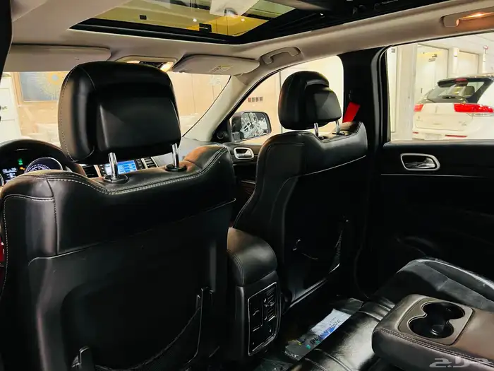 شيروكي SRT8 نظيف جدا سعودي 9