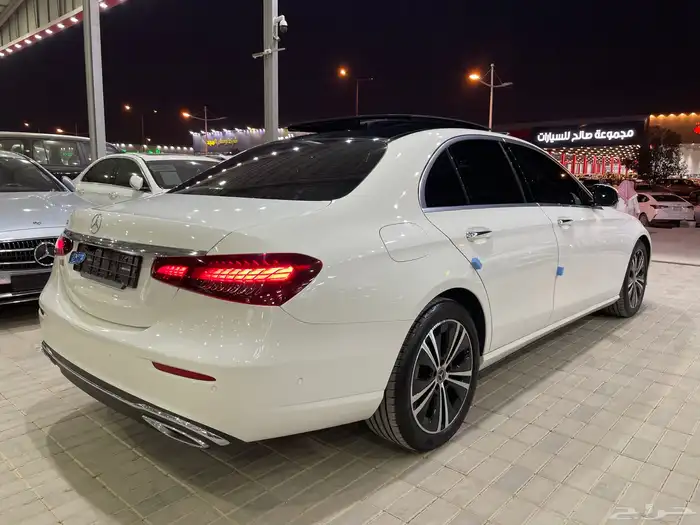 مرسيدس 2021 E250 بانوراما رادار قياده ذاتيه ( بنزين ) 2.0T 4