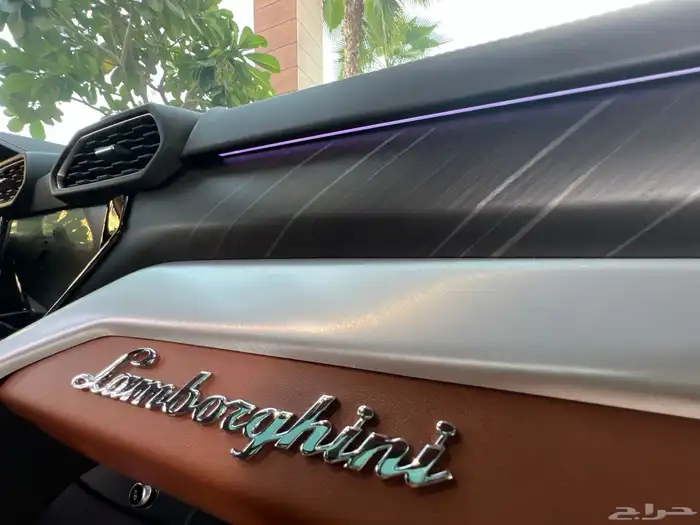 لمبرجيني اوروس S عداد 4 الاف صيانة 5 سنوات إضافية مجانا 32