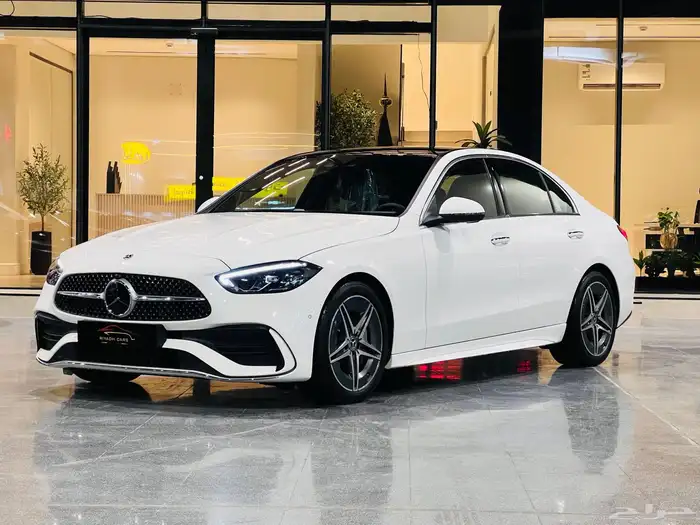 مرسيدس C200 موديل 2025 (اصفار) 2
