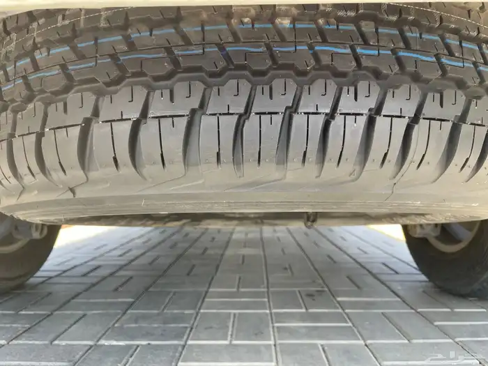 لاندكروزر مديل 2014 فل كامل في غاية النظافة 21