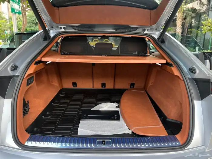 لمبرجيني اوروس S عداد 4 الاف صيانة 5 سنوات إضافية مجانا 79