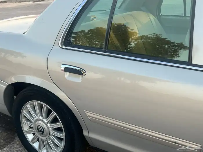 فورد جراند ماركيز 2010 نظيف مالك اول 7