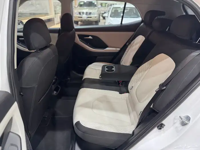هيونداي كريتا نص فل موديل 2023 14