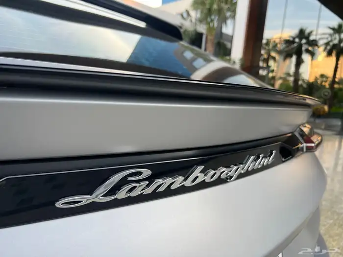 لمبرجيني اوروس S عداد 4 الاف صيانة 5 سنوات إضافية مجانا 23