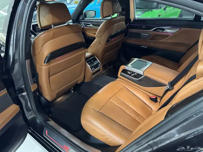 بي ام دبليو 750i 2017 10