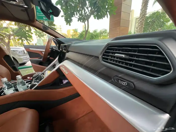 لمبرجيني اوروس S عداد 4 الاف صيانة 5 سنوات إضافية مجانا 41