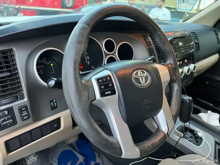 تويوتا سيكويا 2014 نص فل فتحه 11