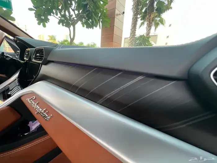 لمبرجيني اوروس S عداد 4 الاف صيانة 5 سنوات إضافية مجانا 34