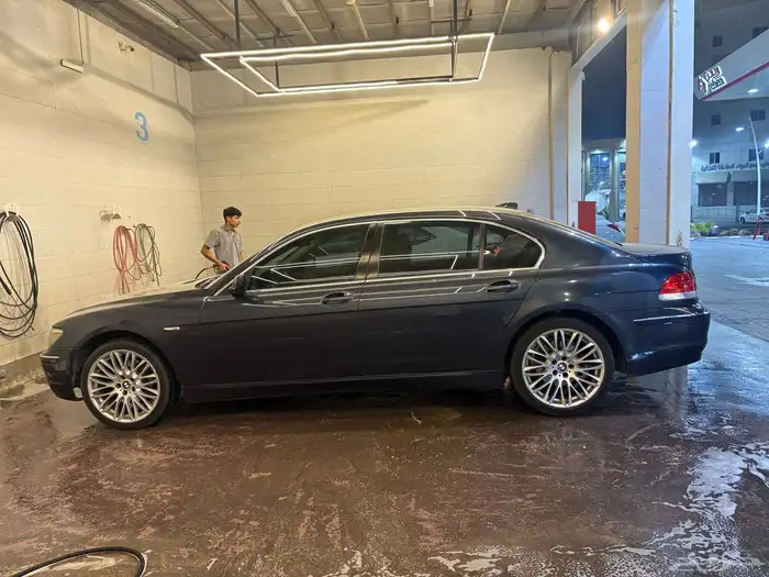 بي ام دبليو 730 9