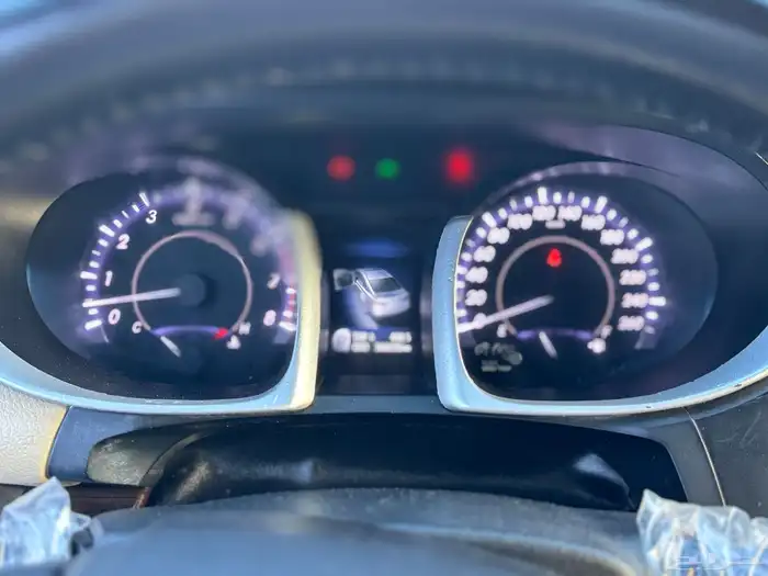 تويوتا افالون 2014 18