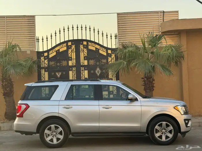 اكسبيدشن 2019 بحالة ممتازة 6