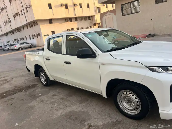 ميتسوبيشي L200 9