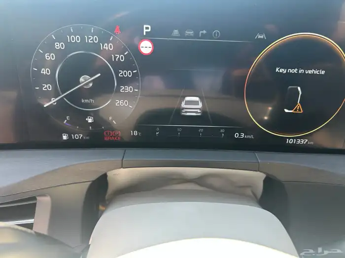 كيا كي 8 بنزين 2023 فل كامل 17