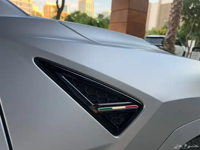 لمبرجيني اوروس S عداد 4 الاف صيانة 5 سنوات إضافية مجانا 19