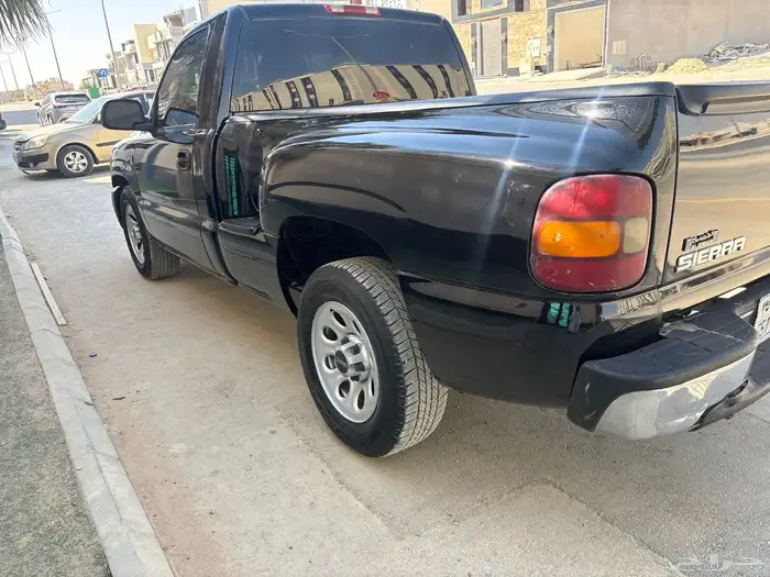 جي ام سي سييرا مخصر 3