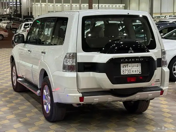 مستوبيشي باجيرو 2017 3