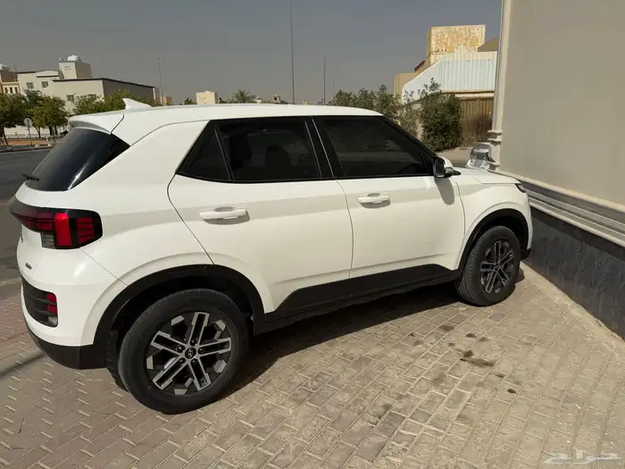 Hyundai Venue 2024 (Lease Transfer) 2