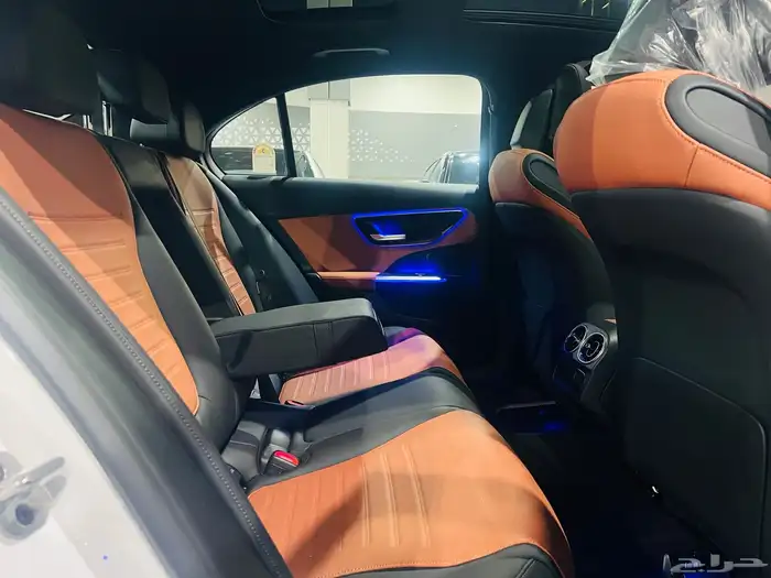 مرسيدس C200 موديل 2025 (اصفار) 14