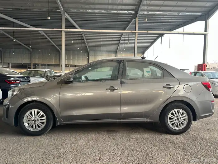 كيا بيجاس فل كامل فتحه لون رصاصي موديل 2025 1