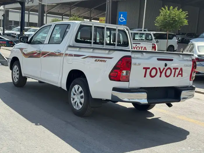 هايلوكس 2025 بريمي توماتيك بنزين كاش واقساط 5