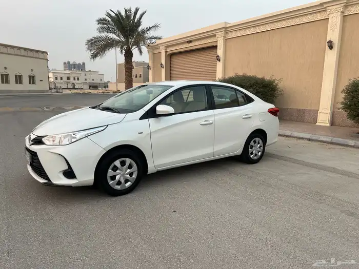 تويوتا يارس 2021 1