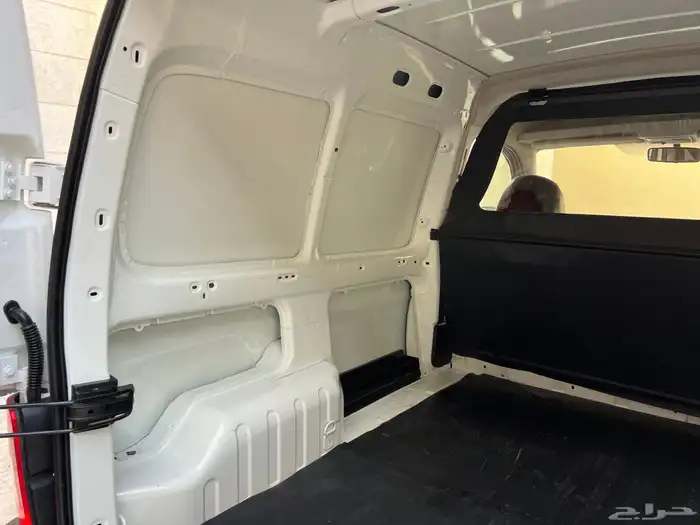 فان بيجو 2009 بضاعة عداد 5 الاف 23