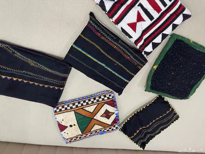 شغل يدوي صوره الملك وبيز تراث وحجل حصان 2