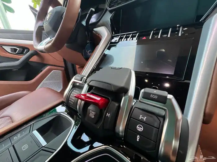 لمبرجيني اوروس S عداد 4 الاف صيانة 5 سنوات إضافية مجانا 44