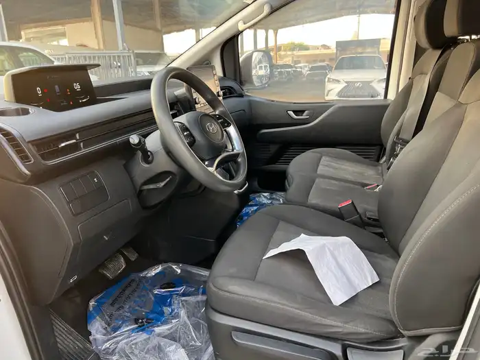 هيونداي ستاريا 2022 بنزين 9 ركاب 9