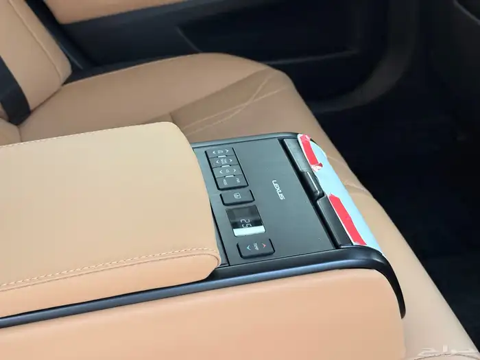 لكزس Es250 موديل 2023 فل كامل شرط 39