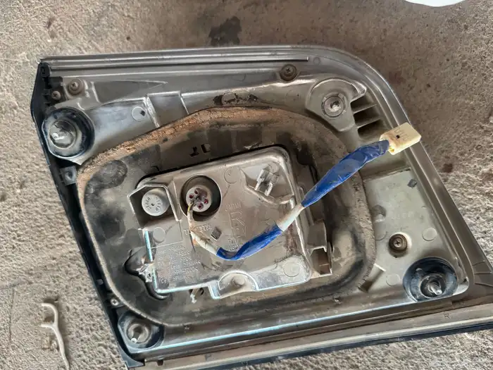 قطع جيب لكزس 570 من 2008 الي 2011 10