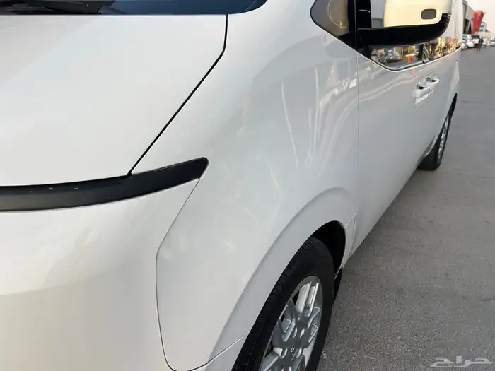 هيونداي ستاريا 2022 بنزين 9 ركاب 3