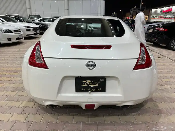 نيسان Z موديل 2015 نظيف 16