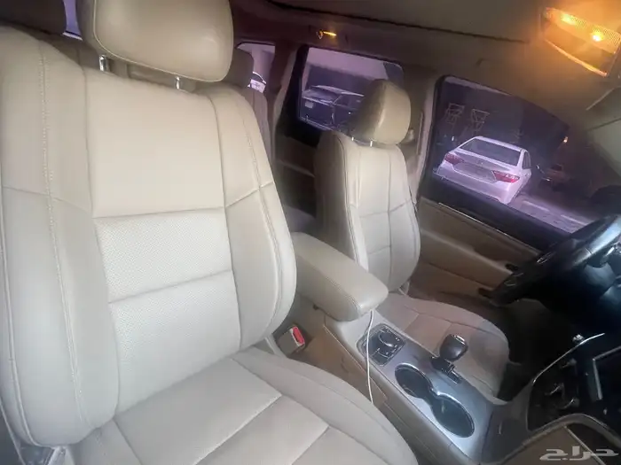 جيب جراند شيروكي Limited 7