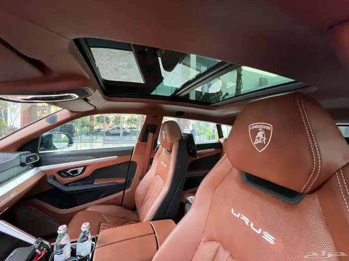 لمبرجيني اوروس S عداد 4 الاف صيانة 5 سنوات إضافية مجانا 49