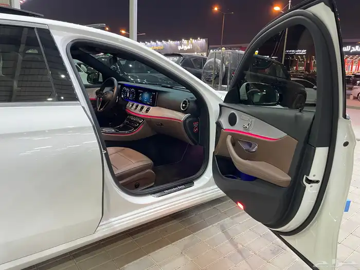 مرسيدس 2021 E250 بانوراما رادار قياده ذاتيه ( بنزين ) 2.0T 9