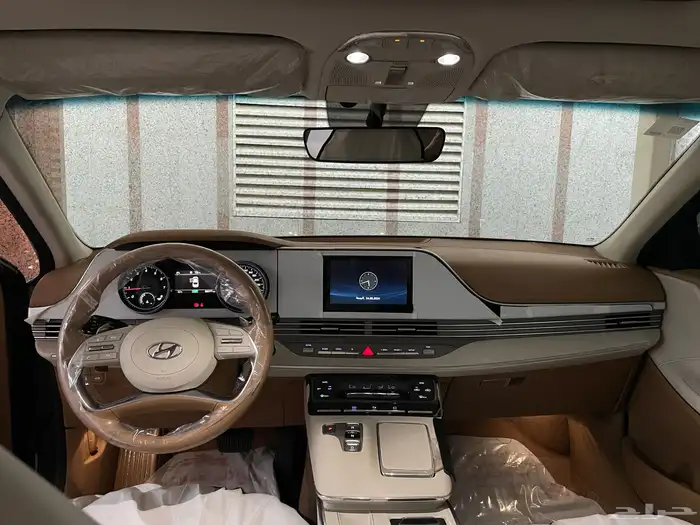 ازيرا 2021 سمارت 6 سلندر بنزين نظيفه جدا  ( الوكيل سعودي ) 24