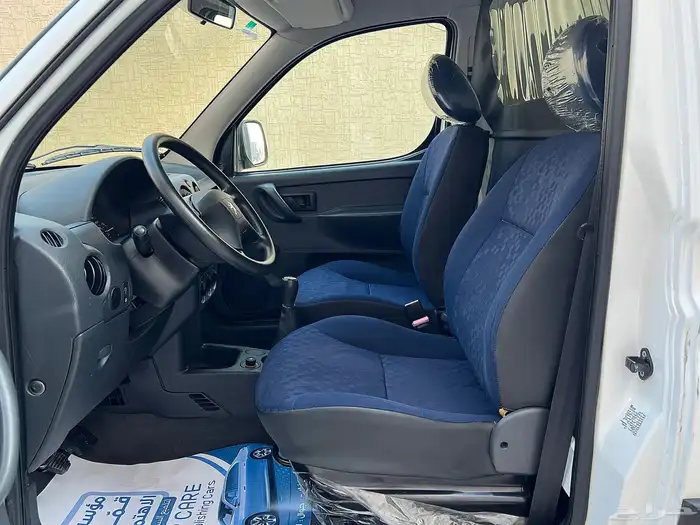 فان بيجو 2009 بضاعة عداد 5 الاف 11