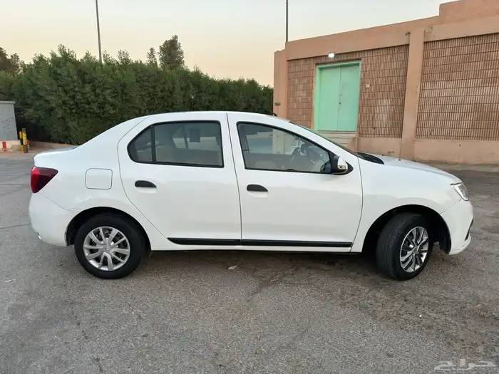 رينو سيمبول 2017 اوتوماتيك نظيف 3