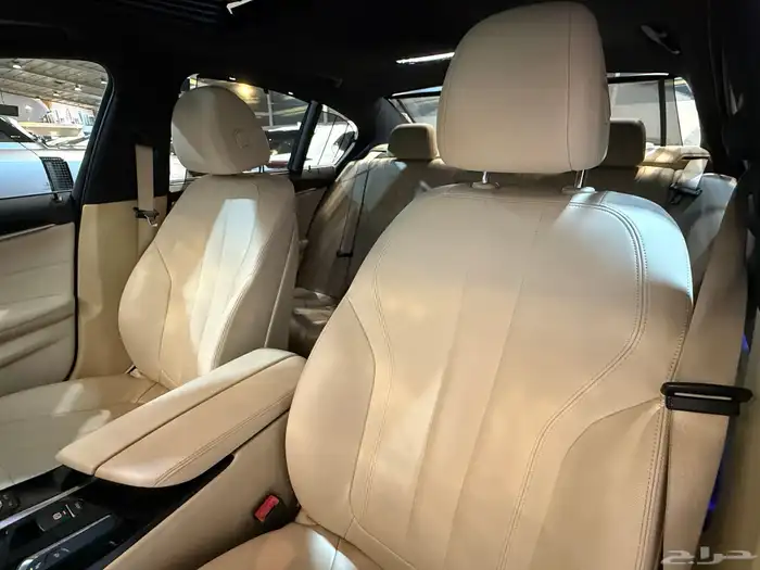 بي ام دبليو 520i 2018 (( بحالة ممتازة )) 13