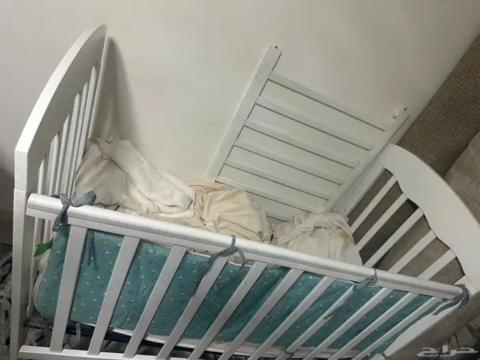 سرير اطفال 0