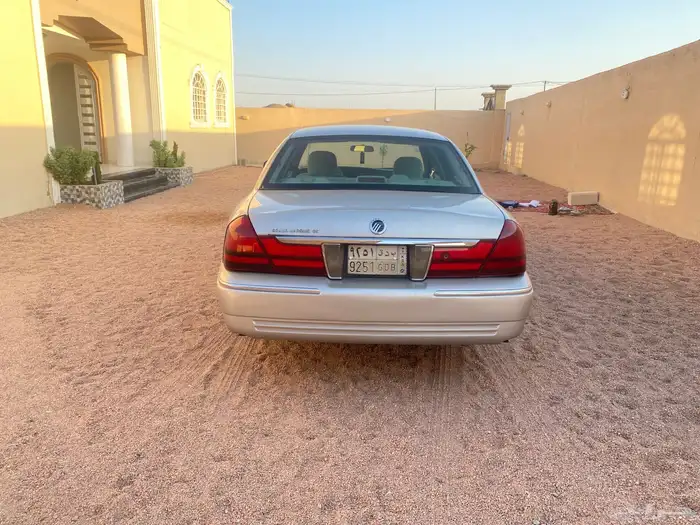 فورد قراند ماركيز 2004 وكاله وعلى الفحصللبيع او البدل 2