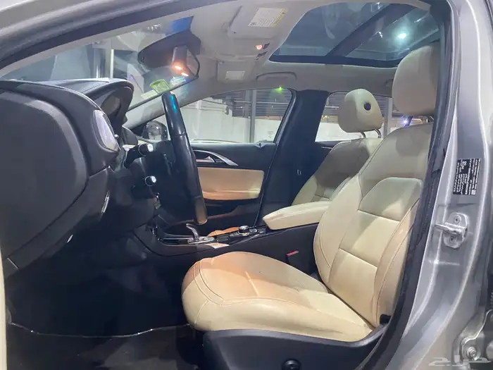 انفينيتي Q30 موديل2017 9